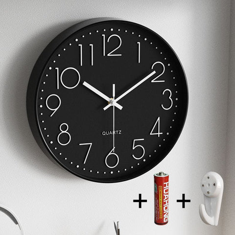 Silent Round Minimalist Quartz Clock