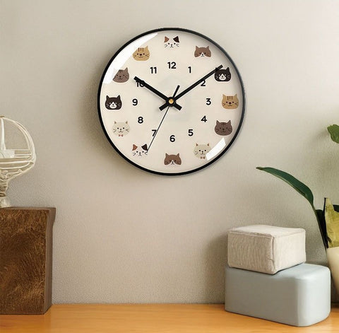 Cartoon Cat Minimalist Quartz Clock